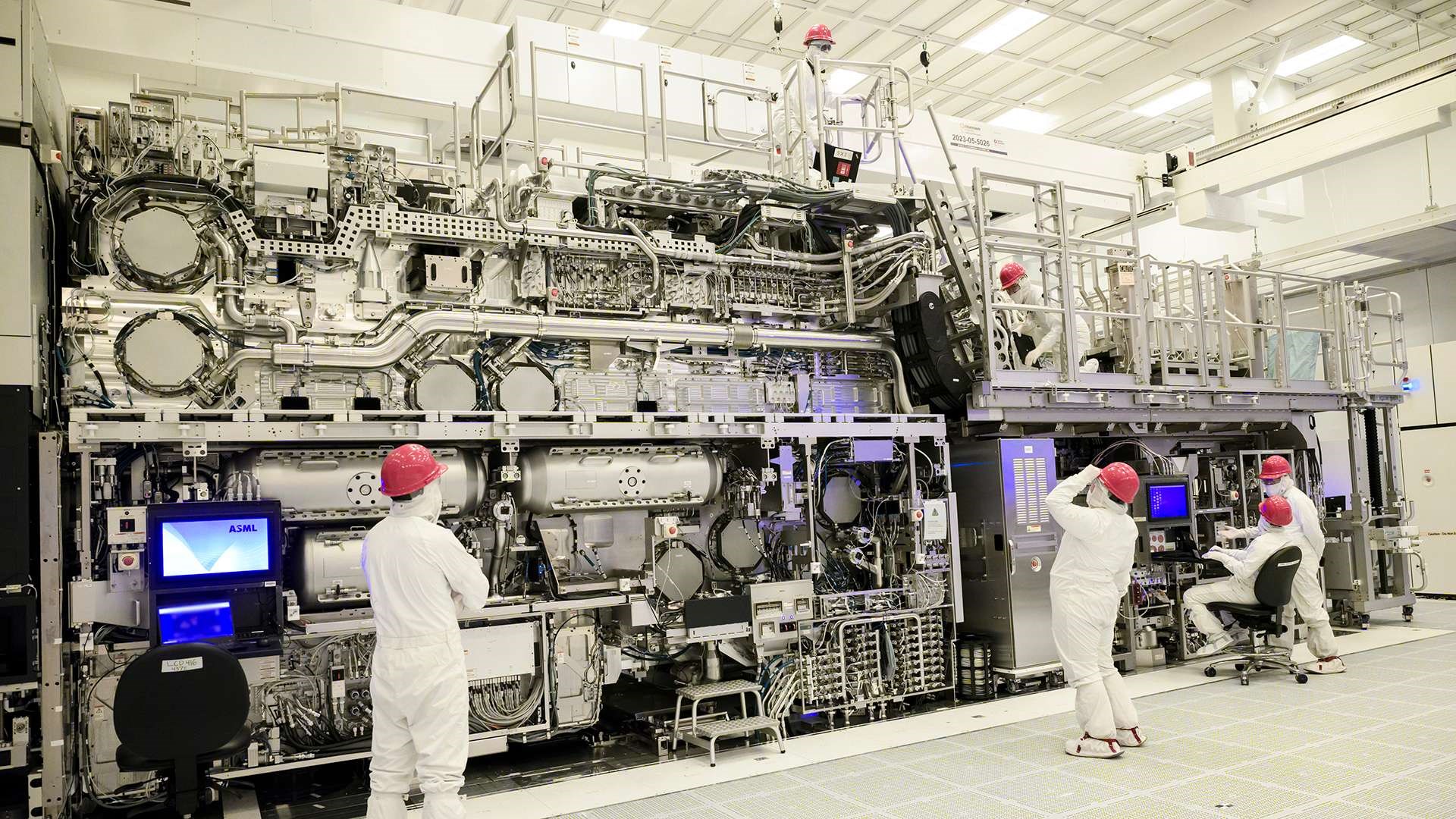 Intel, kritik öneme sahip ikinci High-NA EUV makinesini de aldı