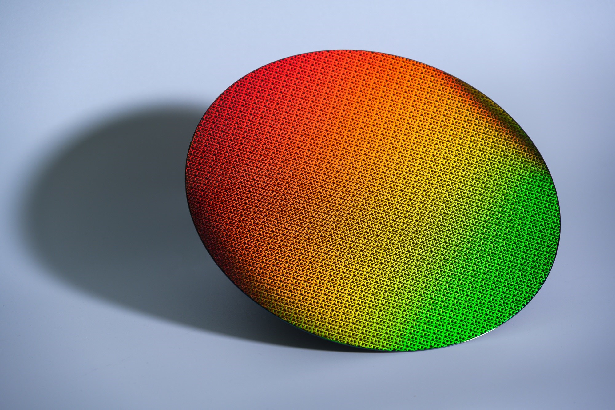 Hayır, Intel batmıyor: Gelecek Intel için neden güçlü görünüyor?