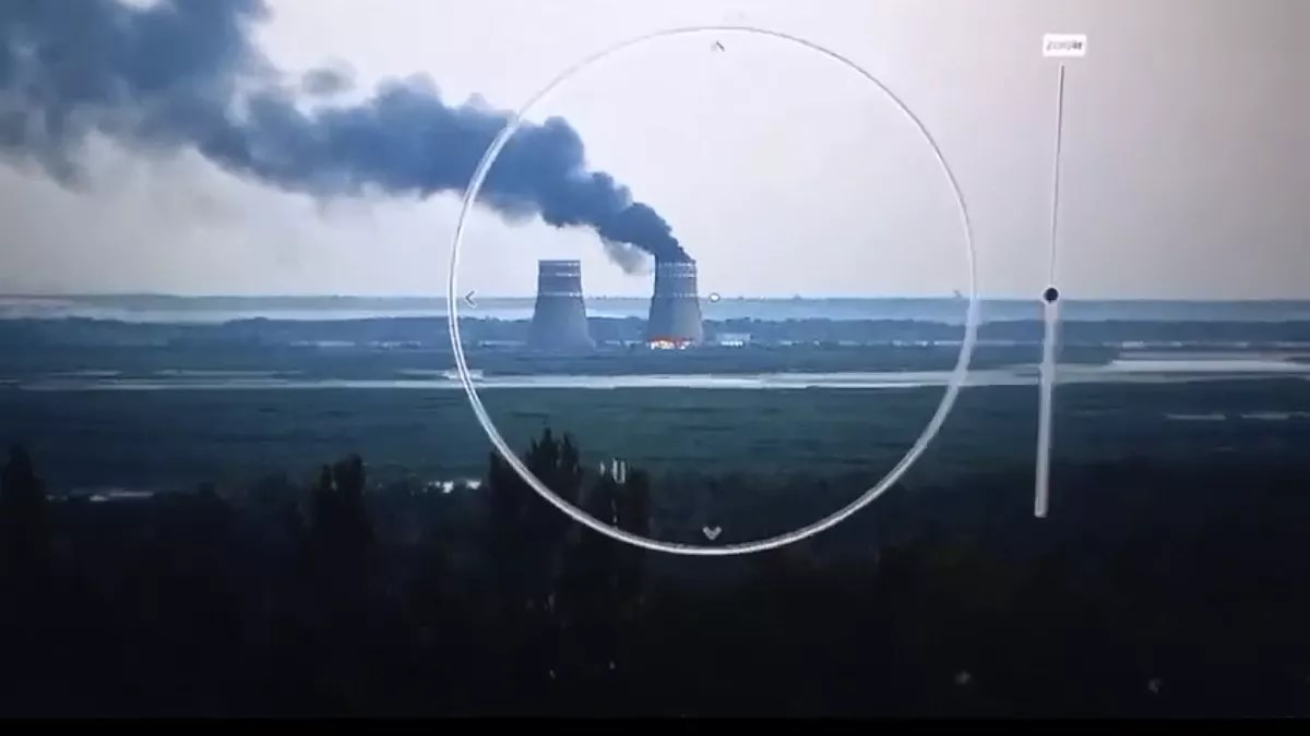Ukrayna’daki Avrupa'nın en büyük nükleer santralinde yangın çıktı