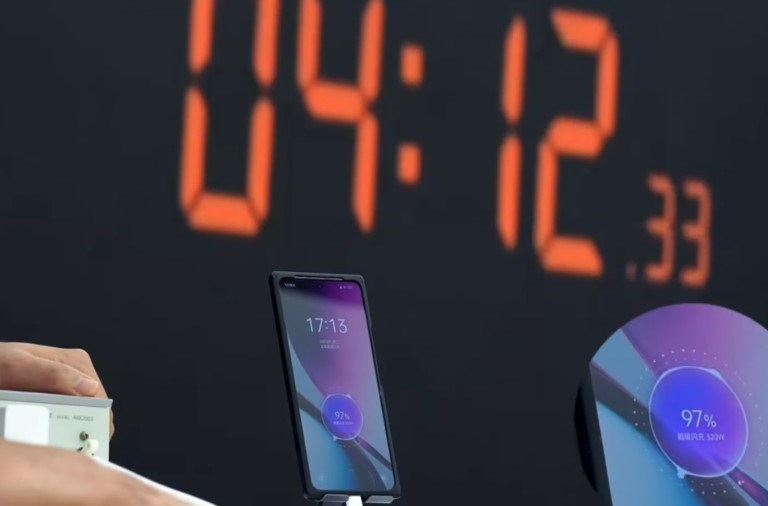 Realme, hızlı şarj teknolojisinin gücünü gösterdi