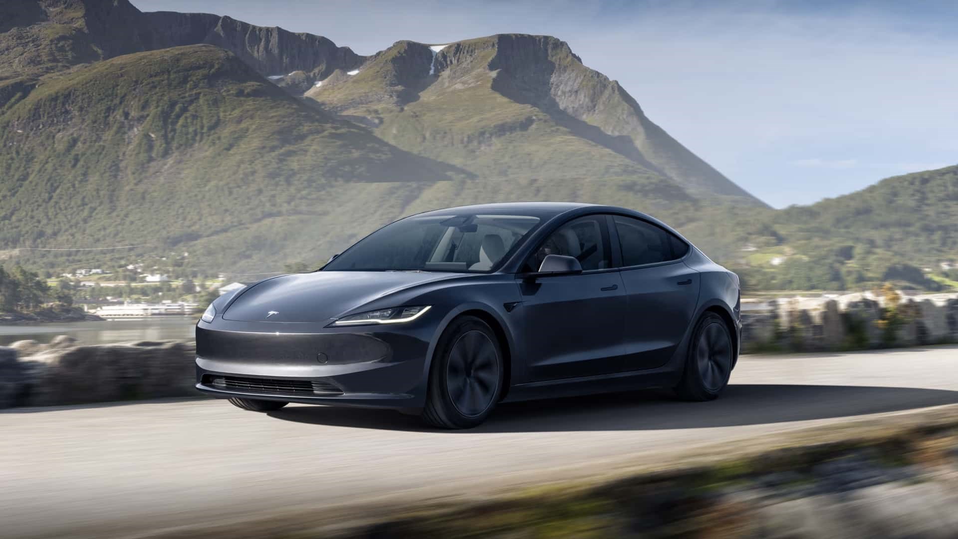 Tesla, ucuz iç mekana sahip Model 3'ü satışa sundu: 35 bin dolar