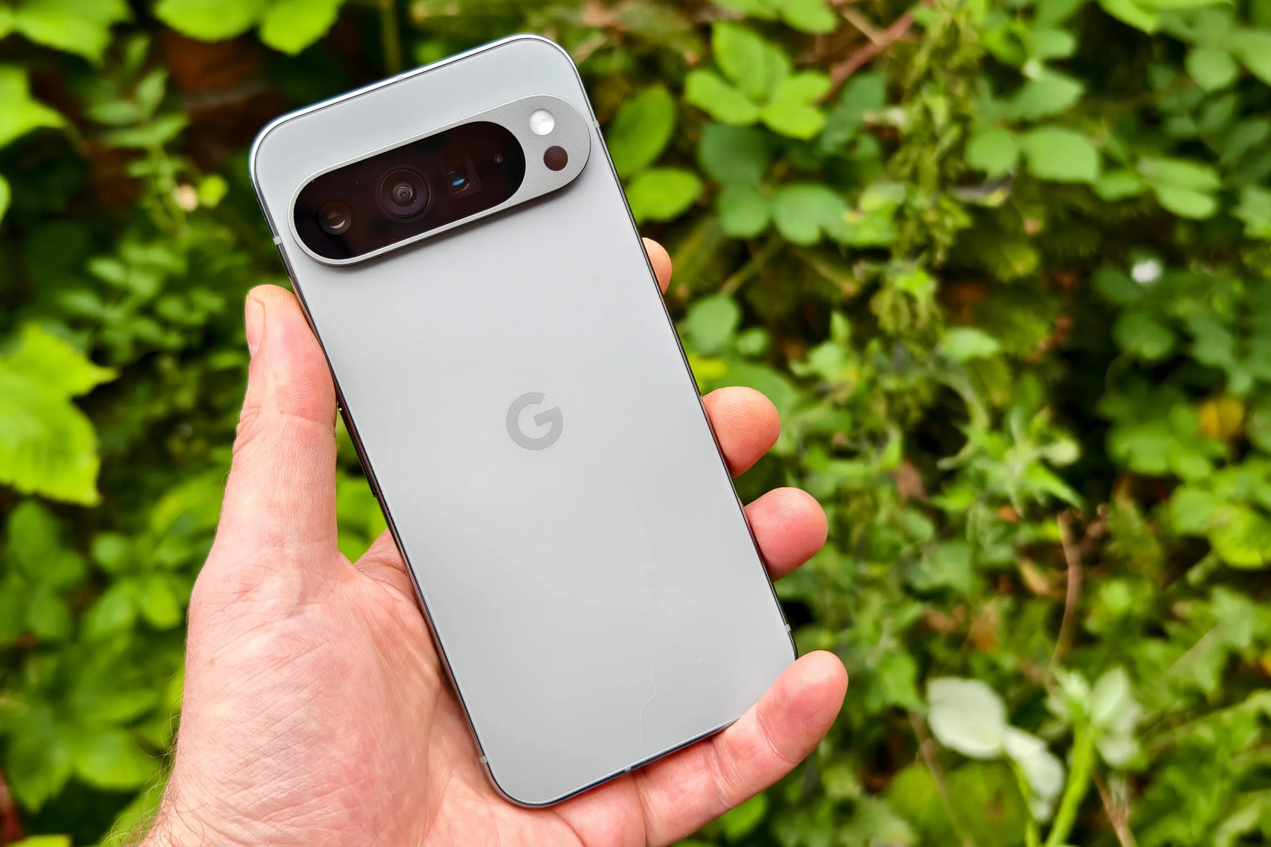 Google Pixel 9 Pro XL vs. iPhone 15 Pro Max