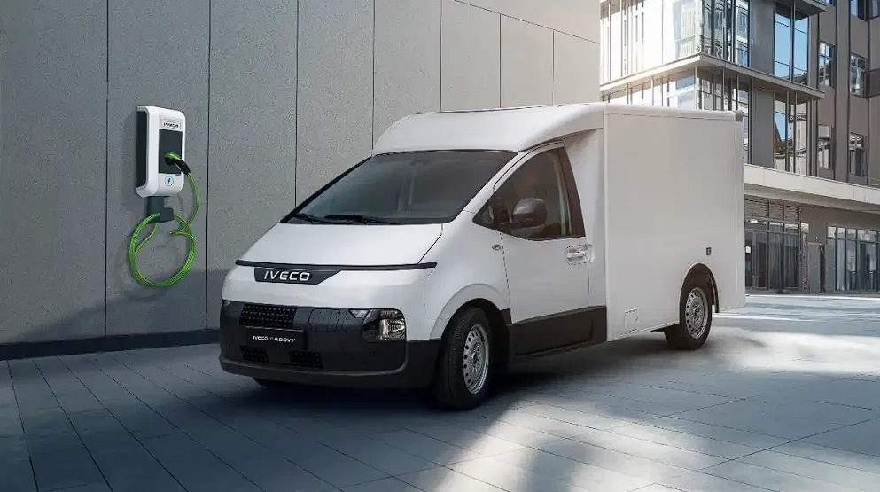 Hyundai ve IVECO'dan yeni elektrikli ticari araç: IVECO eMoovy