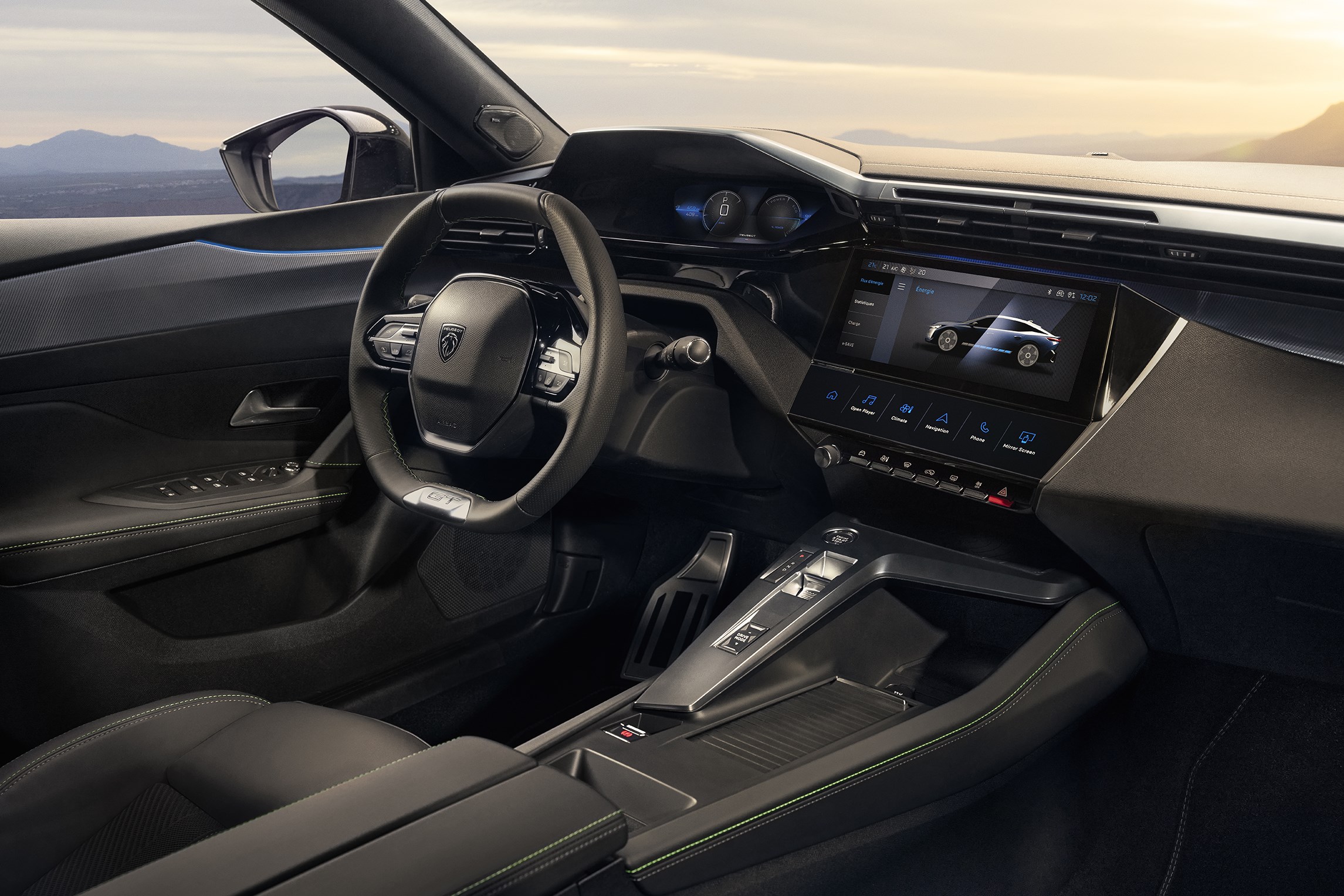Elektrikli Peugeot E-408 tanıtıldı: İşte özellikleri