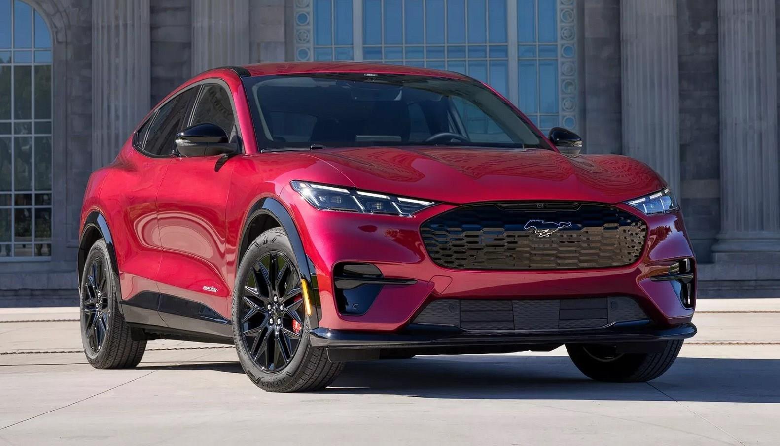 2025 Ford Mustang Mach-E tanıtıldı: Eskisine göre daha ucuz