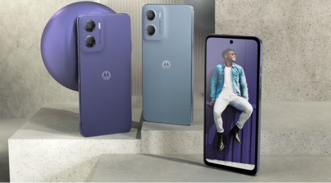 Motorola bütçe dostu akıllı telefonlarına 2 yeni modeli daha ekle