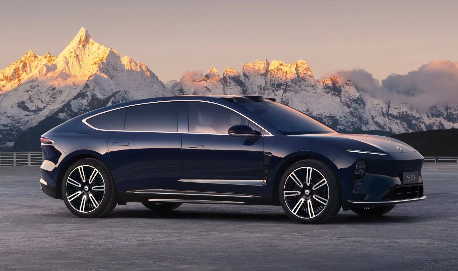 Eski Volkswagen CEO'su Çinli otomobile hayran kaldı: 'Bu imkansız