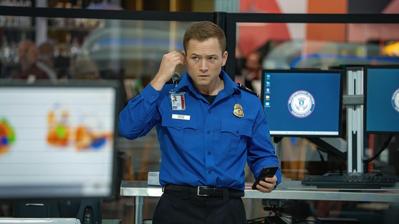 Carry-On, Netflix filmleri arasında ilk 10'a girebilir