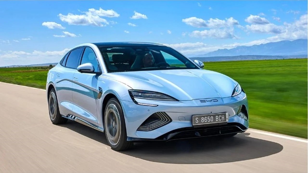 BYD, 2024 yılında 4,3 milyon otomobil satarak rekor kırdı