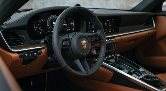 Yeni Porsche Carrera S tasarımıyla göz kamaştırıyor