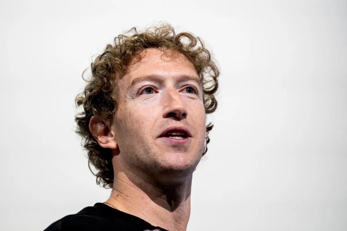 Zuckerberg'den çarpıcı Covil-19 aşısı itirafı: “Baskı yaptılar”