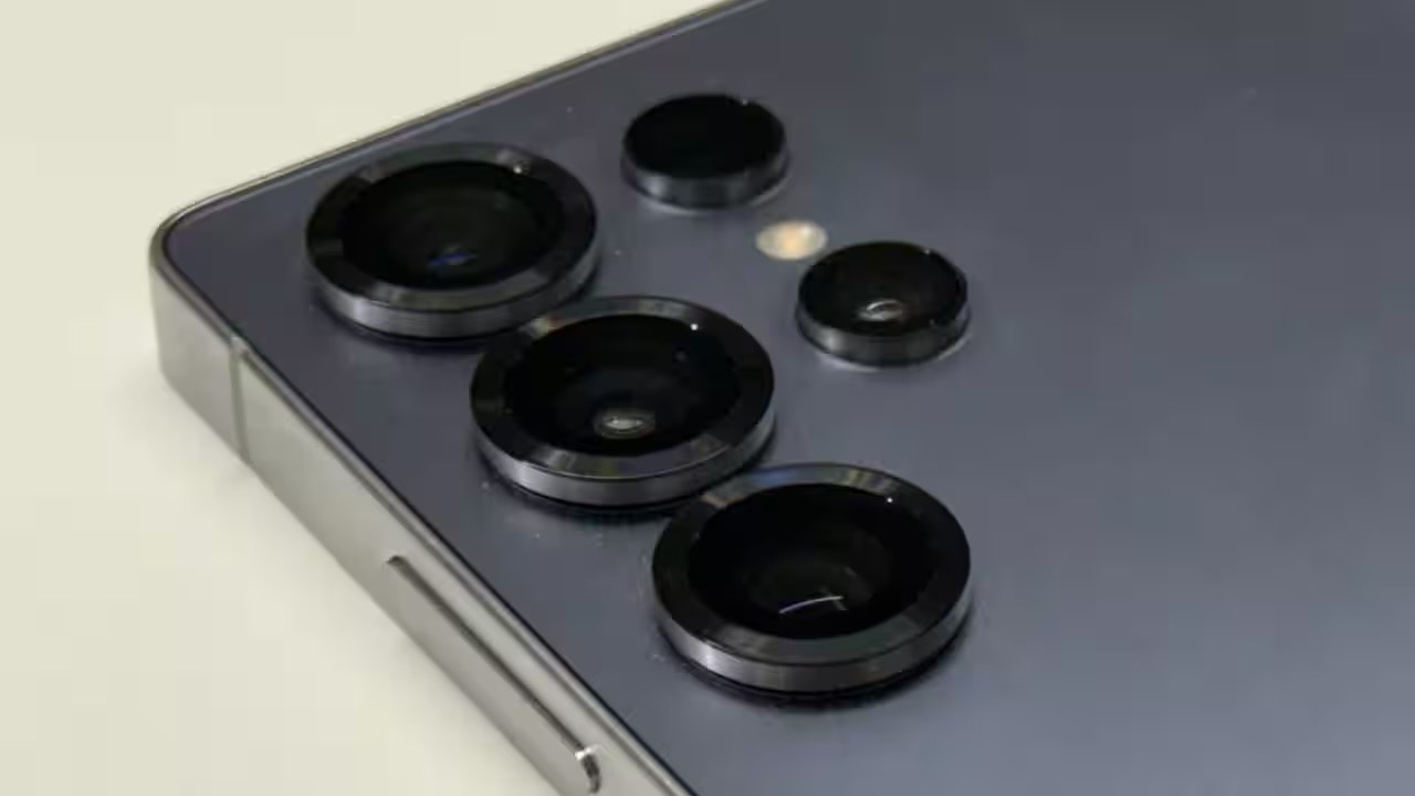 Galaxy S25 Ultra'nın gösterişli kamera halkası kolayca çıkıyor!