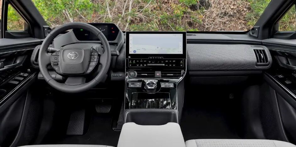 Toyota hayranlarını heyecanlandıran gelişme: Elektrikli RAV4!