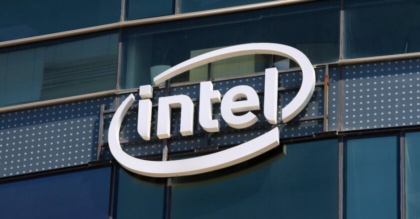 Intel, 100 milyar dolarlık Ohio tesisini 2030'a erteledi.
