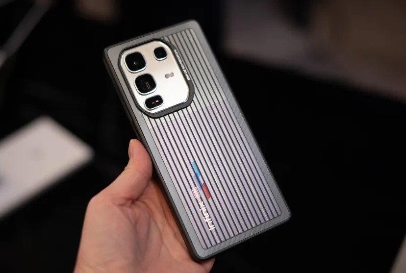 Infinix, güneş panelli akıllı telefonunu sergiledi
