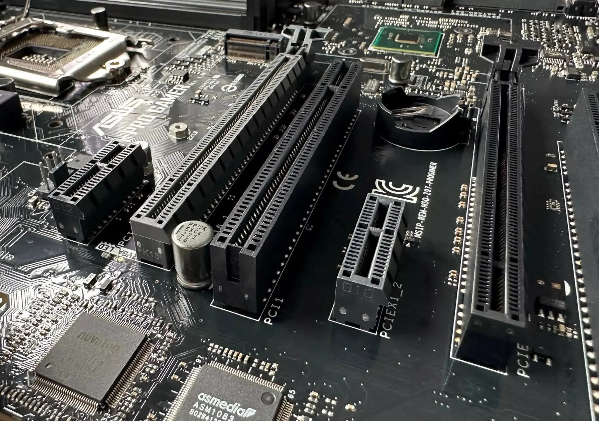 Micron, ilk PCIe 6.0 SSD'yi sergiledi: 27GB/s okuma hızı!
