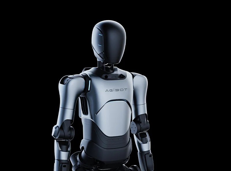 Nvidia CEO'su: '5 yıl içinde insansı robot devrimi gerçekleşecek'