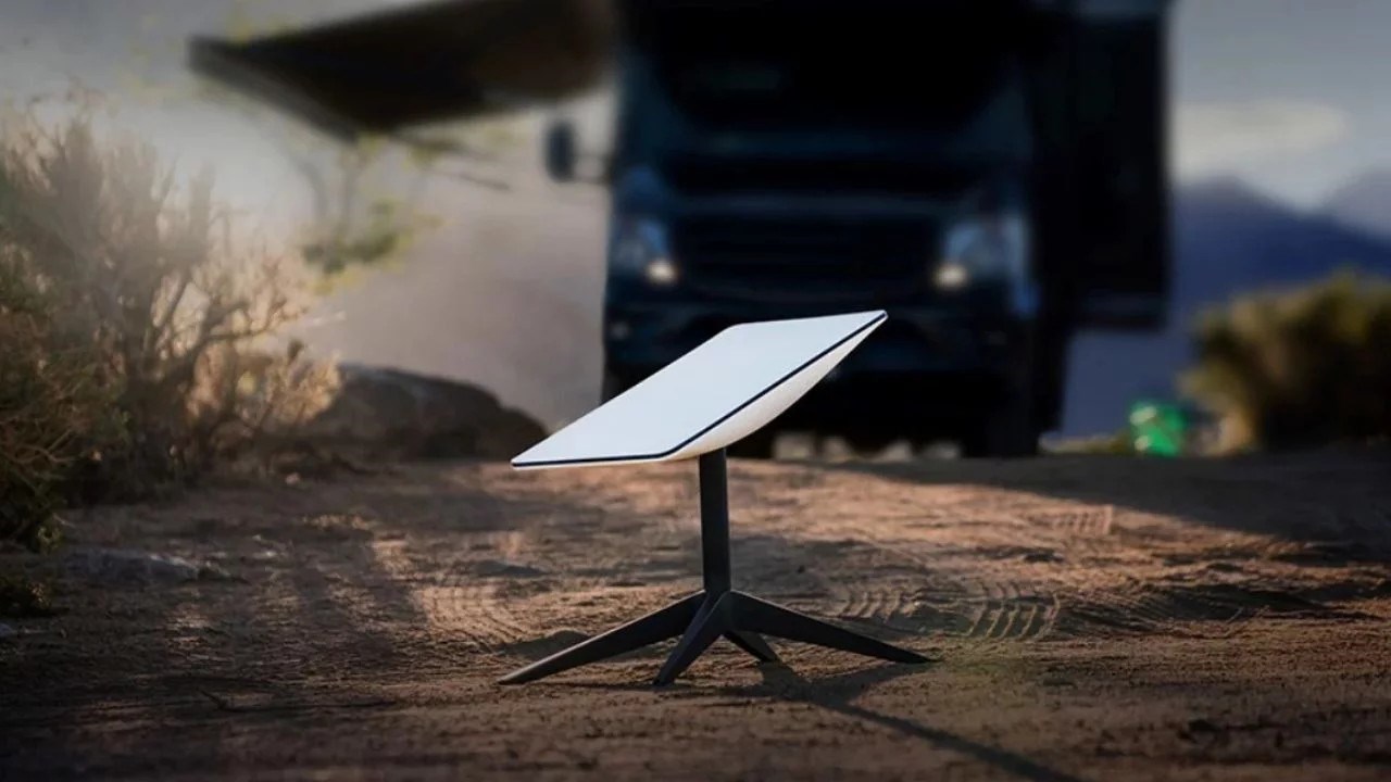 Starlink hızlanıyor: Yeni antenle internet hızı gigabite ulaşacak