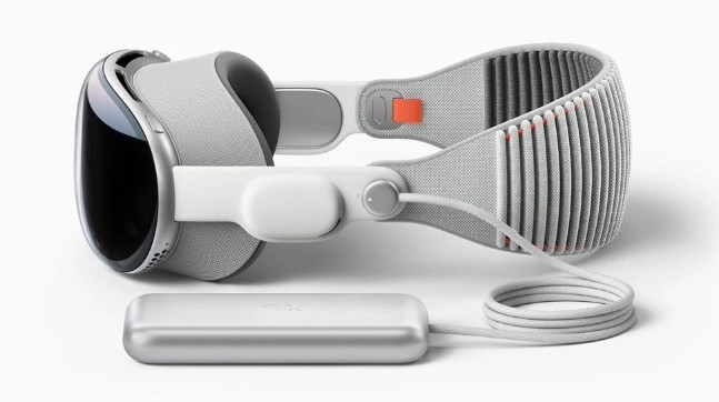 Apple, Vision Pro’nun yeni modelini yıl sonunda tanıtacak