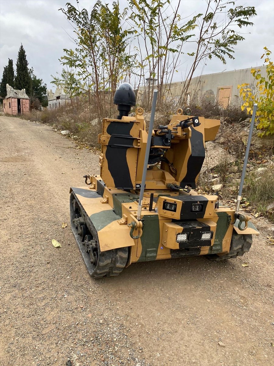 Paletli insansız kara aracı FEDAİ göreve başladı
