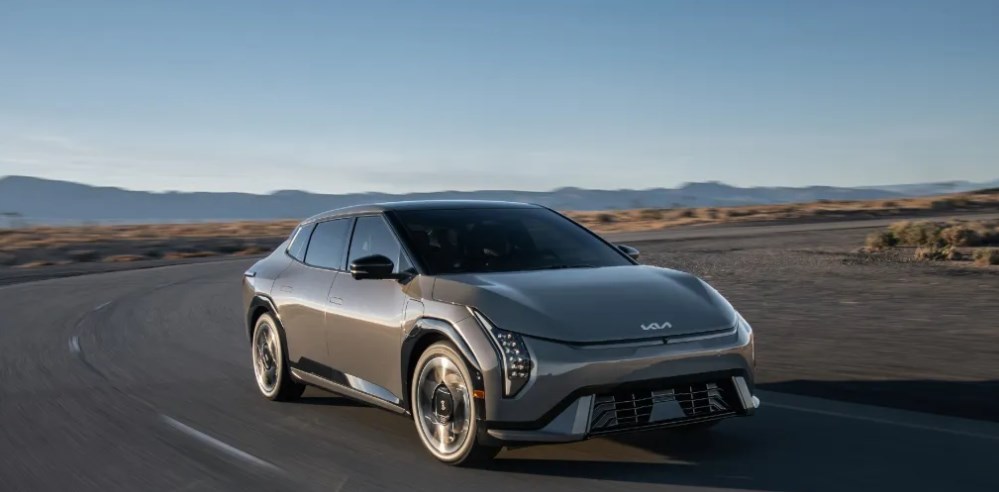 Kia’nın yeni elektrikli sedanı EV4, 2026 başında yollarda olacak