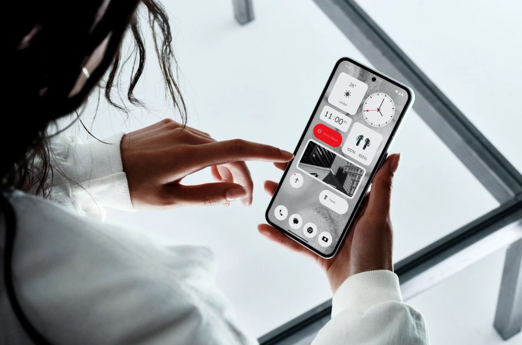 Nothing’in yeni amiral Gemisi Phone (3), 2025 yazında geliyor
