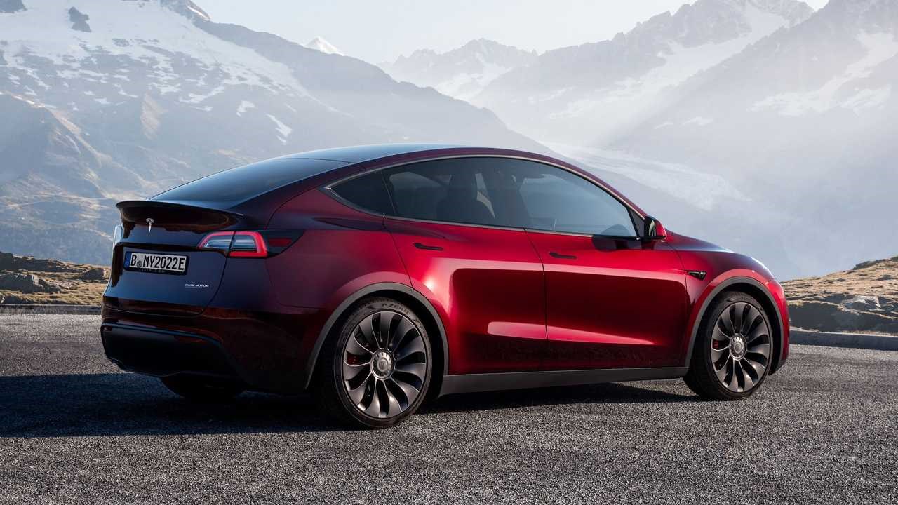Avrupa'da otomobil satışları yükseldi, Tesla ise yüzde 28 düştü