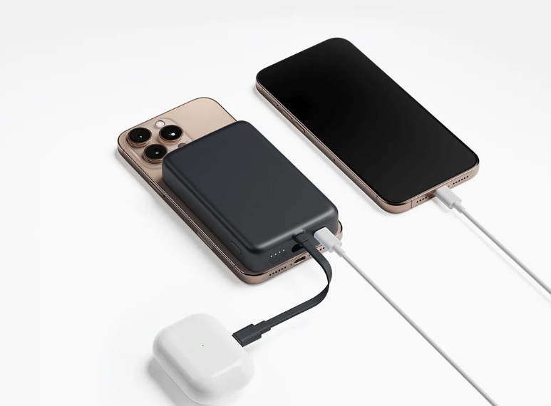 Xiaomi’nin kablosuz şarj destekli powerbank modeli duyuruldu