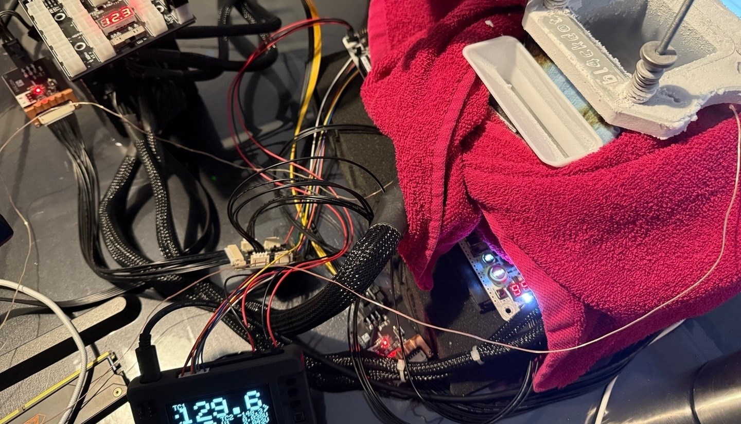 DDR5 hız rekoru bir kez daha kırıldı: 12.774 MT/s seviyesine ulaş