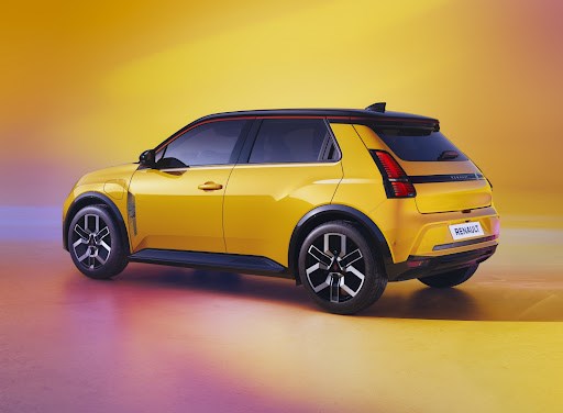 Yeni Renault 5 Türkiye'de: İşte fiyatı ve özellikl
