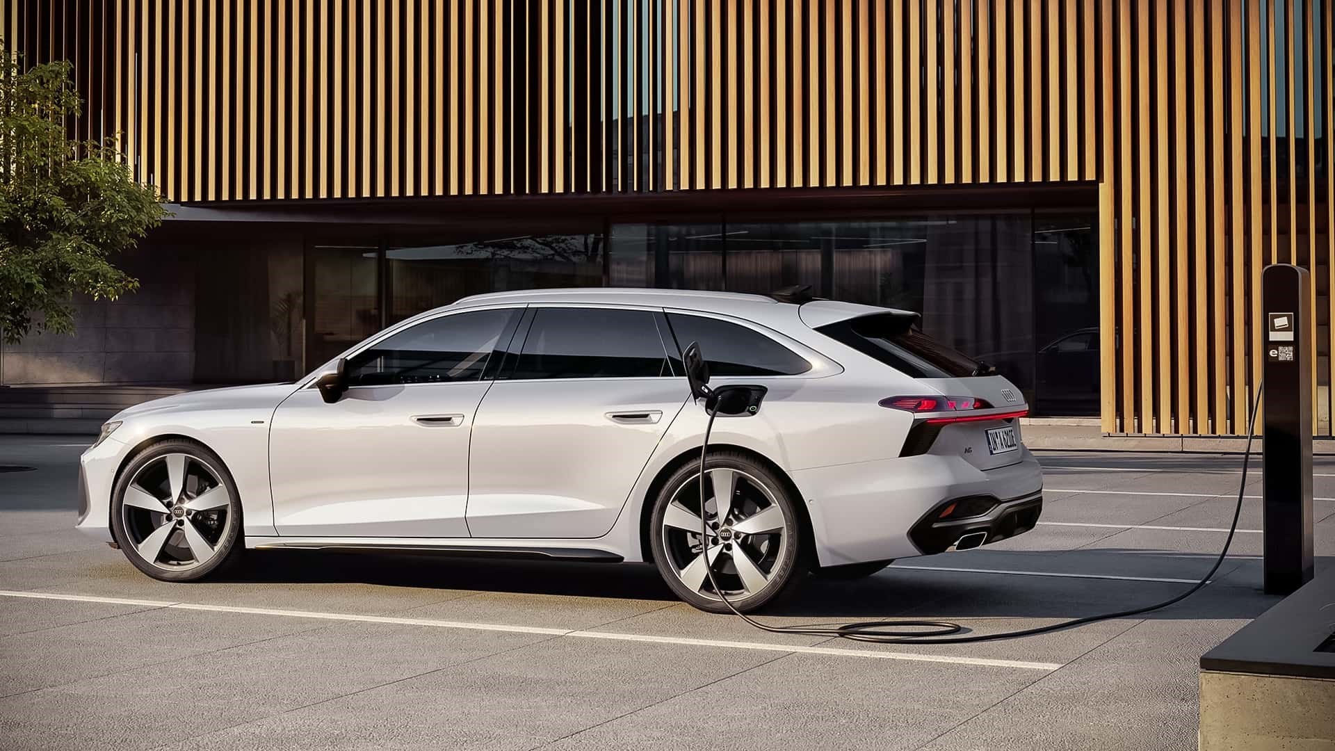 2025 Audi A6 e-hybrid tanıtıldı: İşte tasarımı ve özellikleri