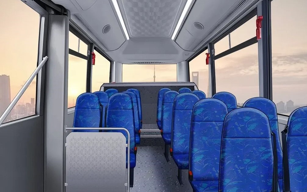 Vinfast, elektrikli minibüs modeli EB 6'yı tanıttı