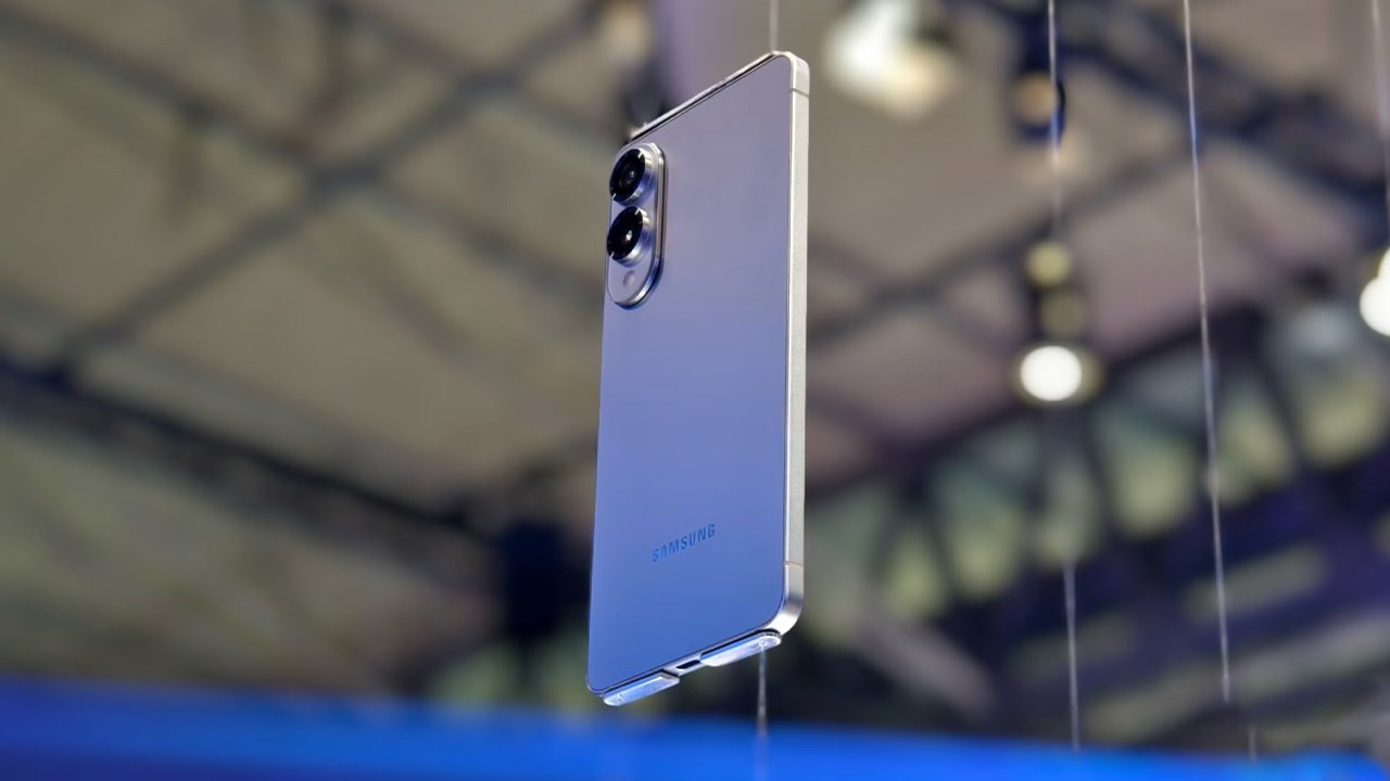 Samsung Galaxy S25 Edge tanıtım görüntüleri paylaşıldı!