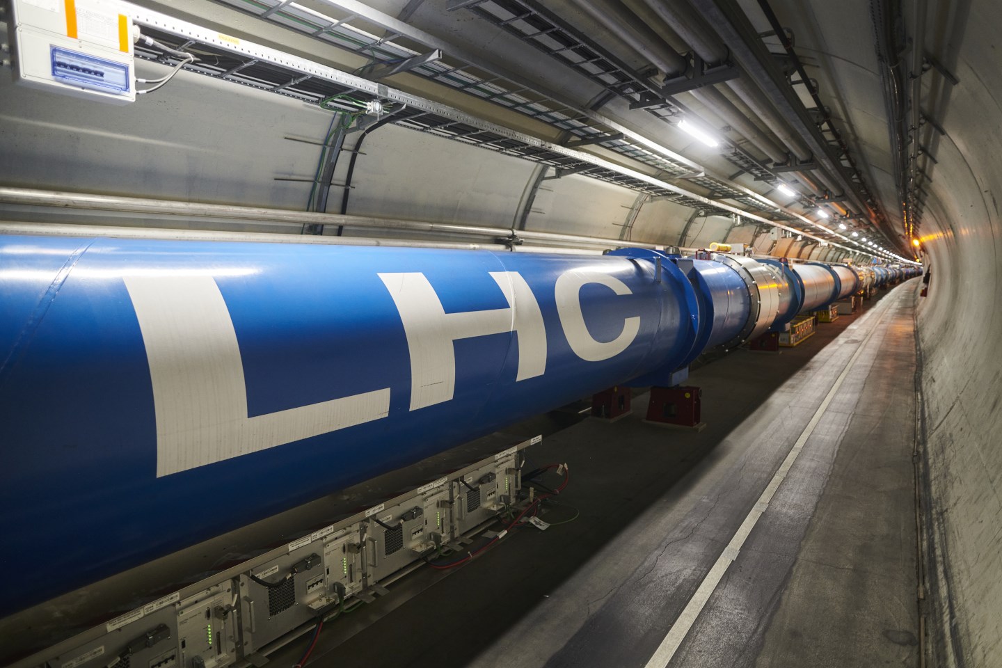 CERN’de modern simya: Kurşun altına dönüştü