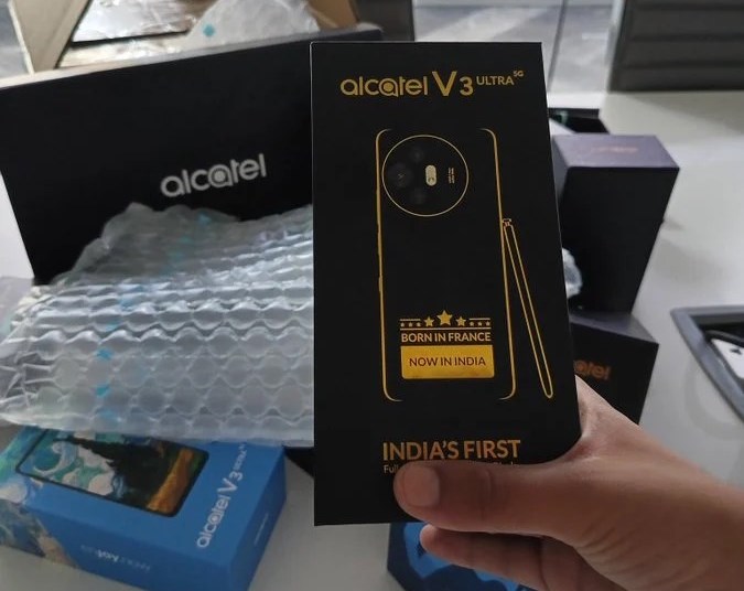 Alcatel akıllı telefon pazarına üç modelle geri dönüyor