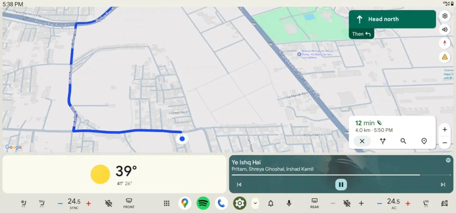 Android Auto 14.3 açık tema