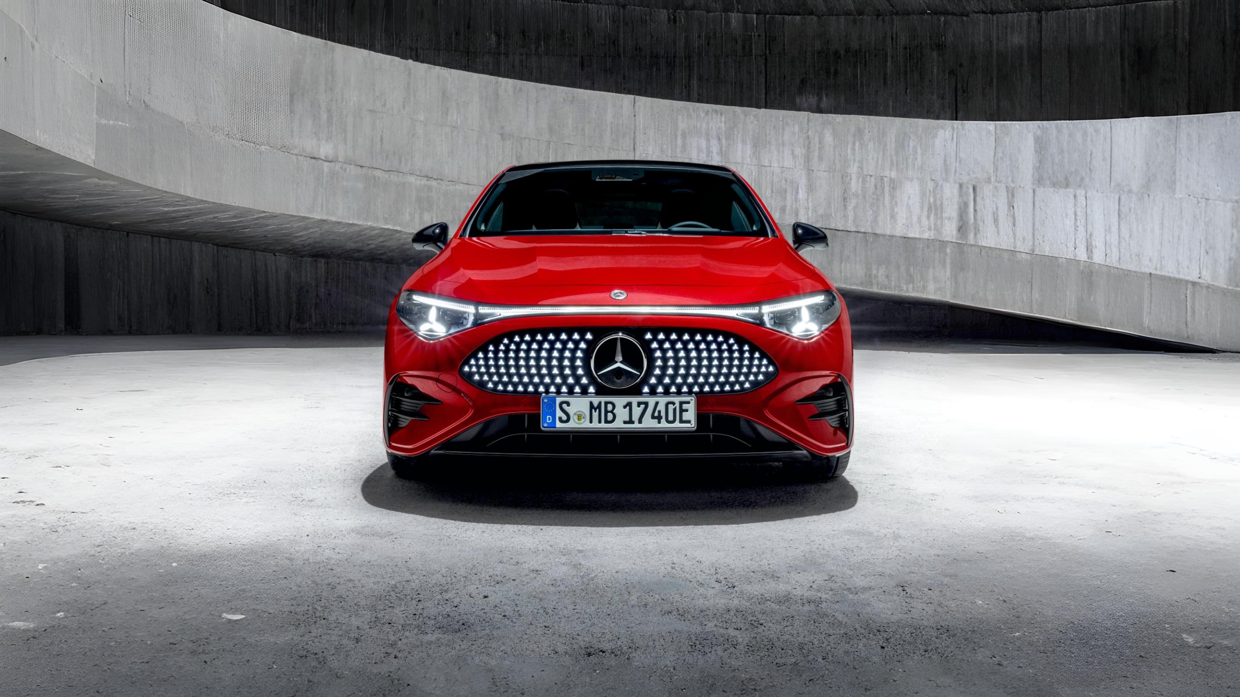 Mercedes, elektrikli CLA'daki şarj krizini çözüyor
