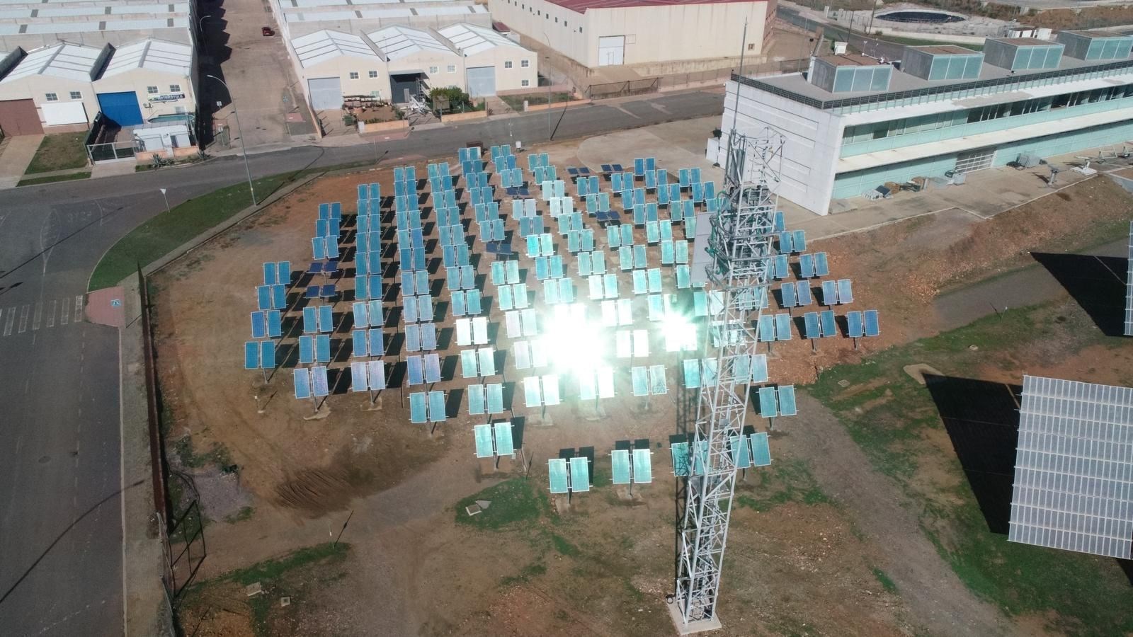 PV ve CSP’yi birleştiren yeni nesil güneş enerjisi santrali