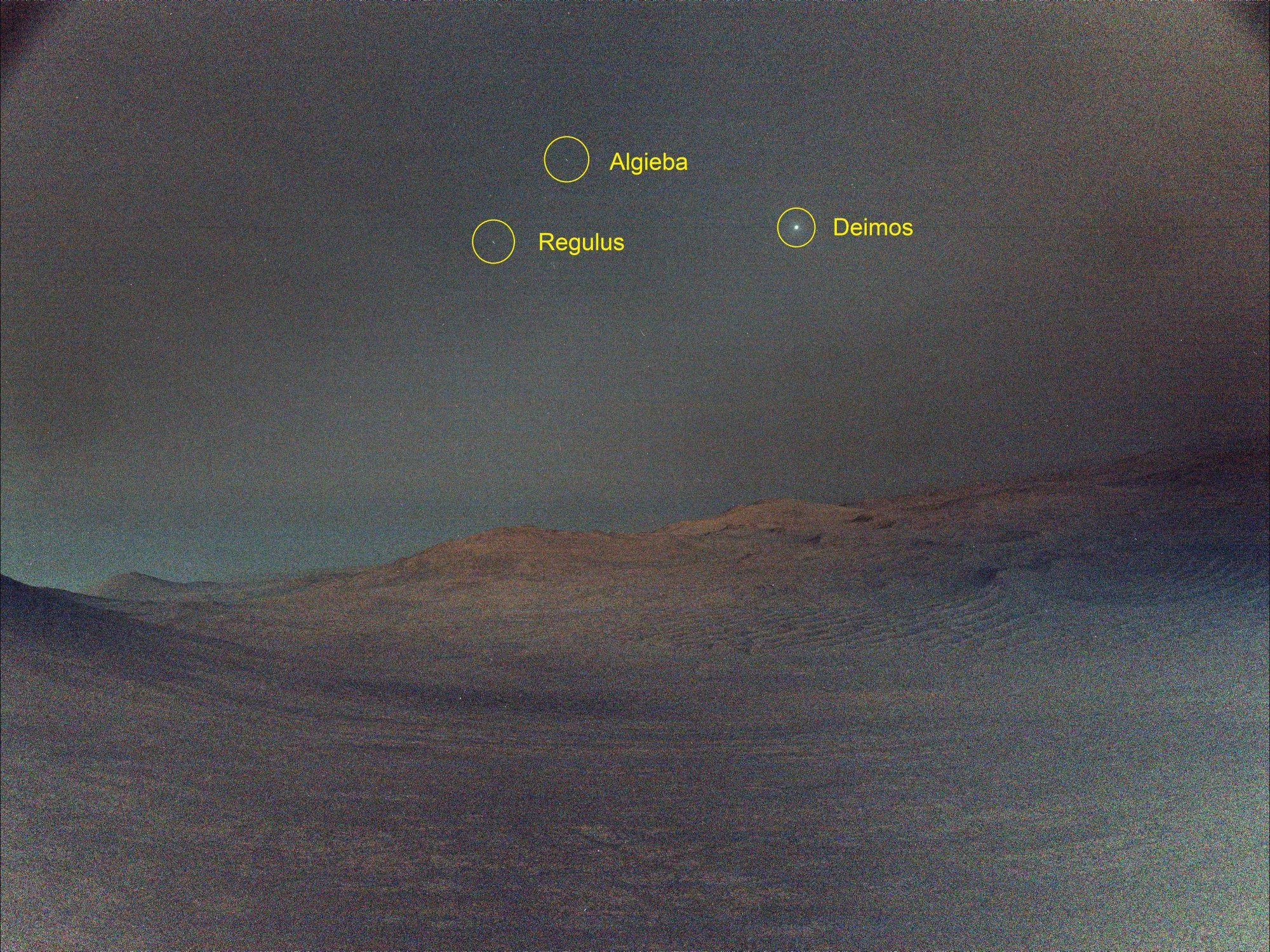 Mars yüzeyinden büyüleyici kare: Kızıl Gezegen’in uydusu Deimos