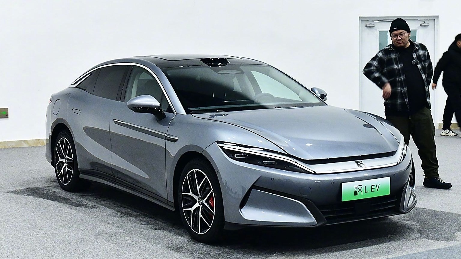 BYD, Çin genelinde 15.000 adet megawatt şarj istasyonu kuracak