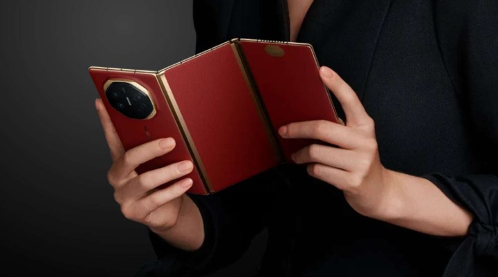 Huawei’nin yeni Tri-Fold telefonu yolda: Lansman takvimi sızdı