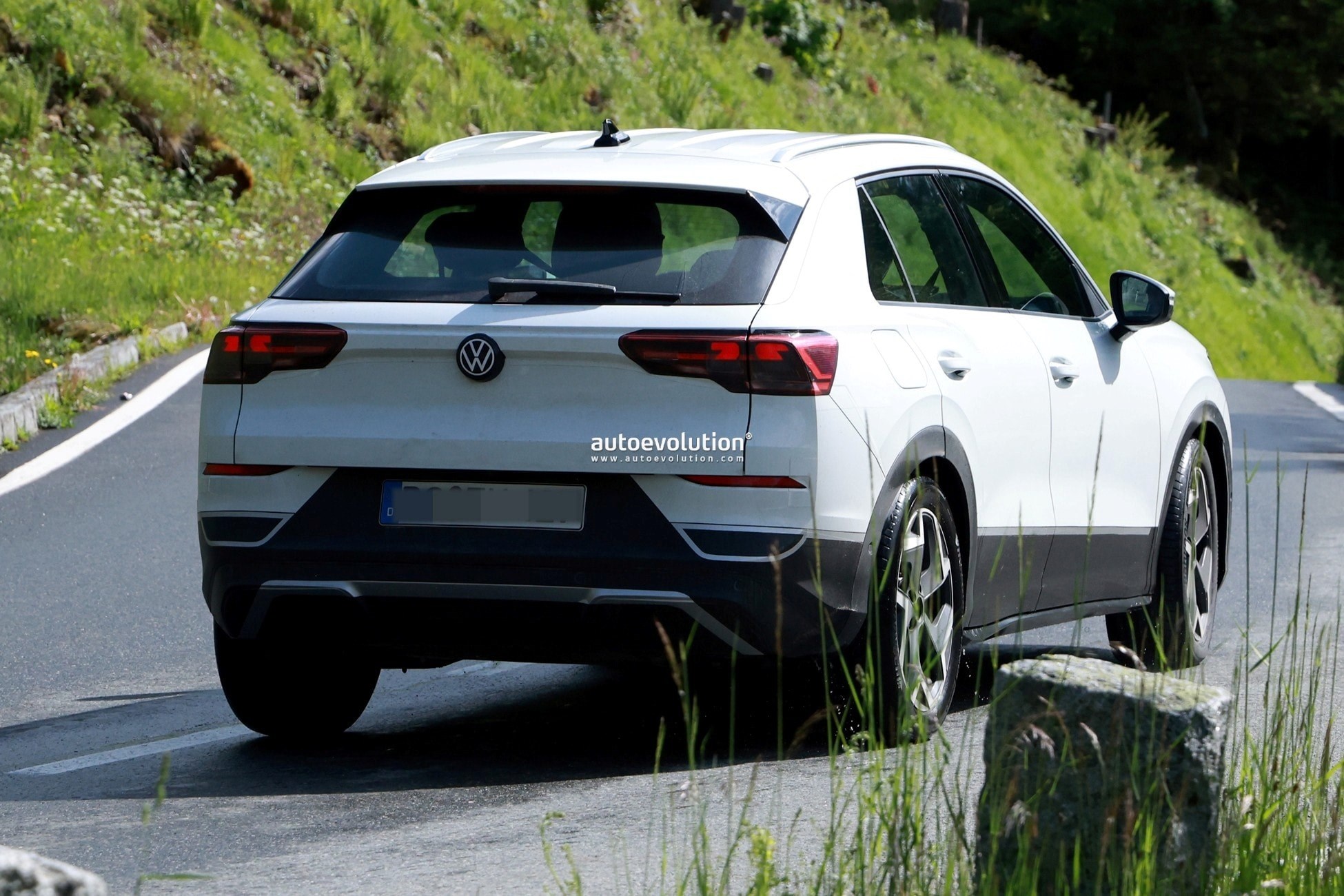 Yeni nesil Volkswagen T-Roc'un casus fotoğrafları ortaya çıktı