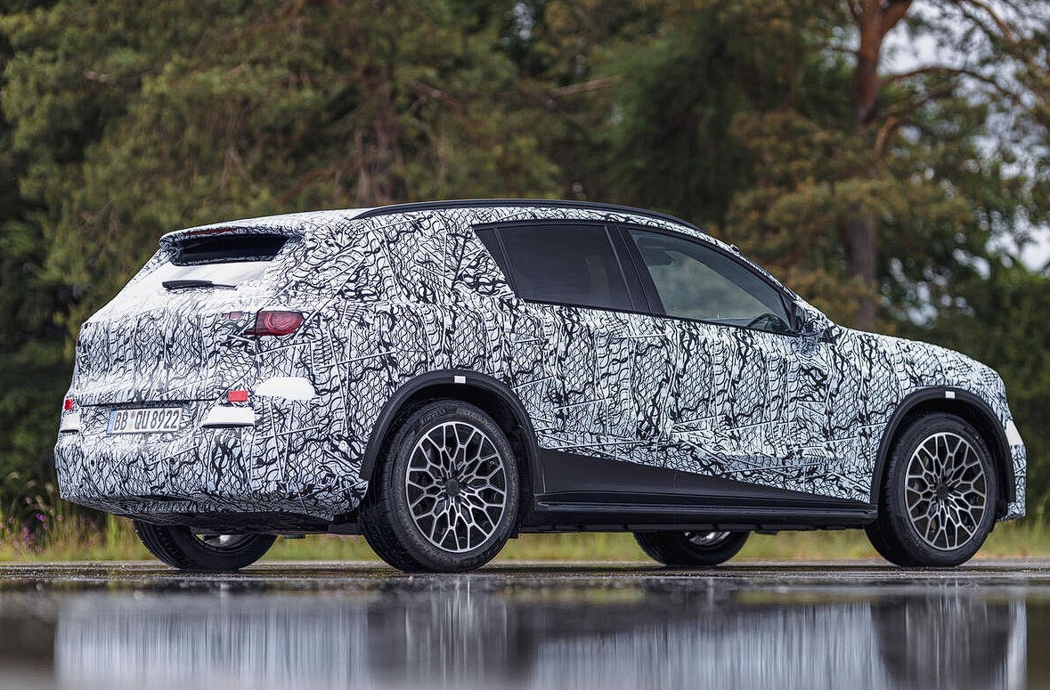 Elektrikli Mercedes GLC'nin resmi görselleri paylaşıldı