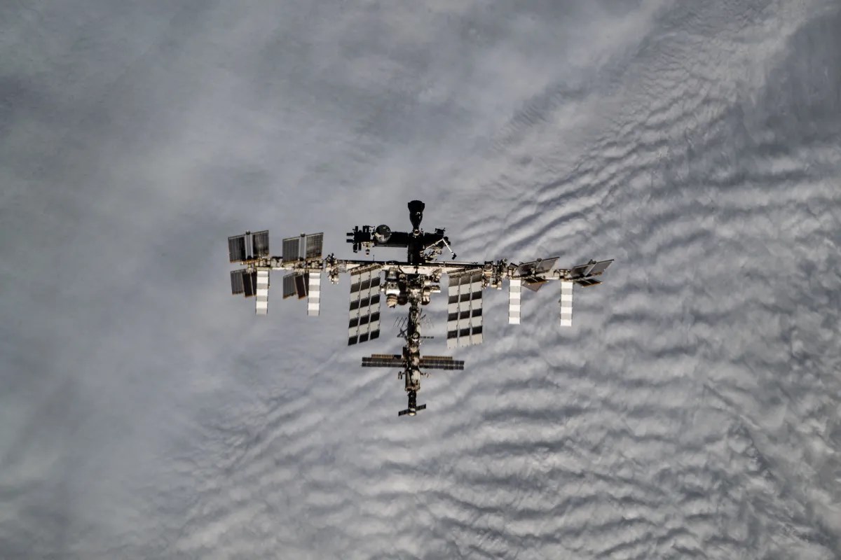 NASA, ISS’teki sızıntı nedeniyle astronot görevini durdurdu