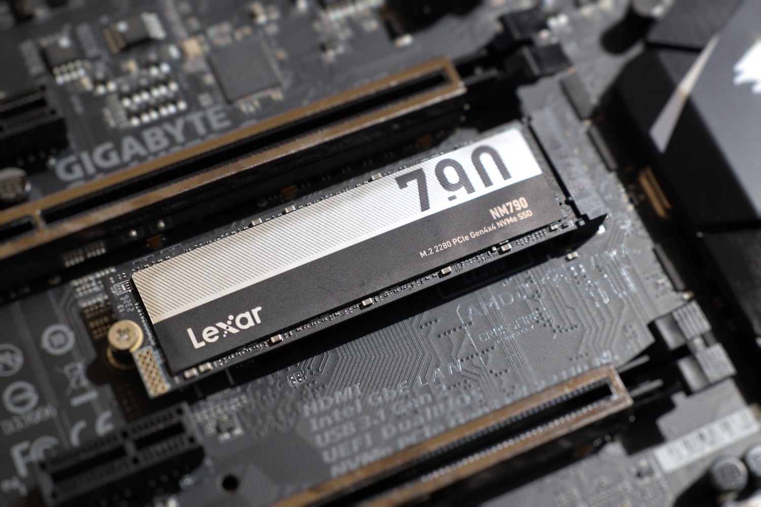 PS5 için SSD önerisi Lexar NM790