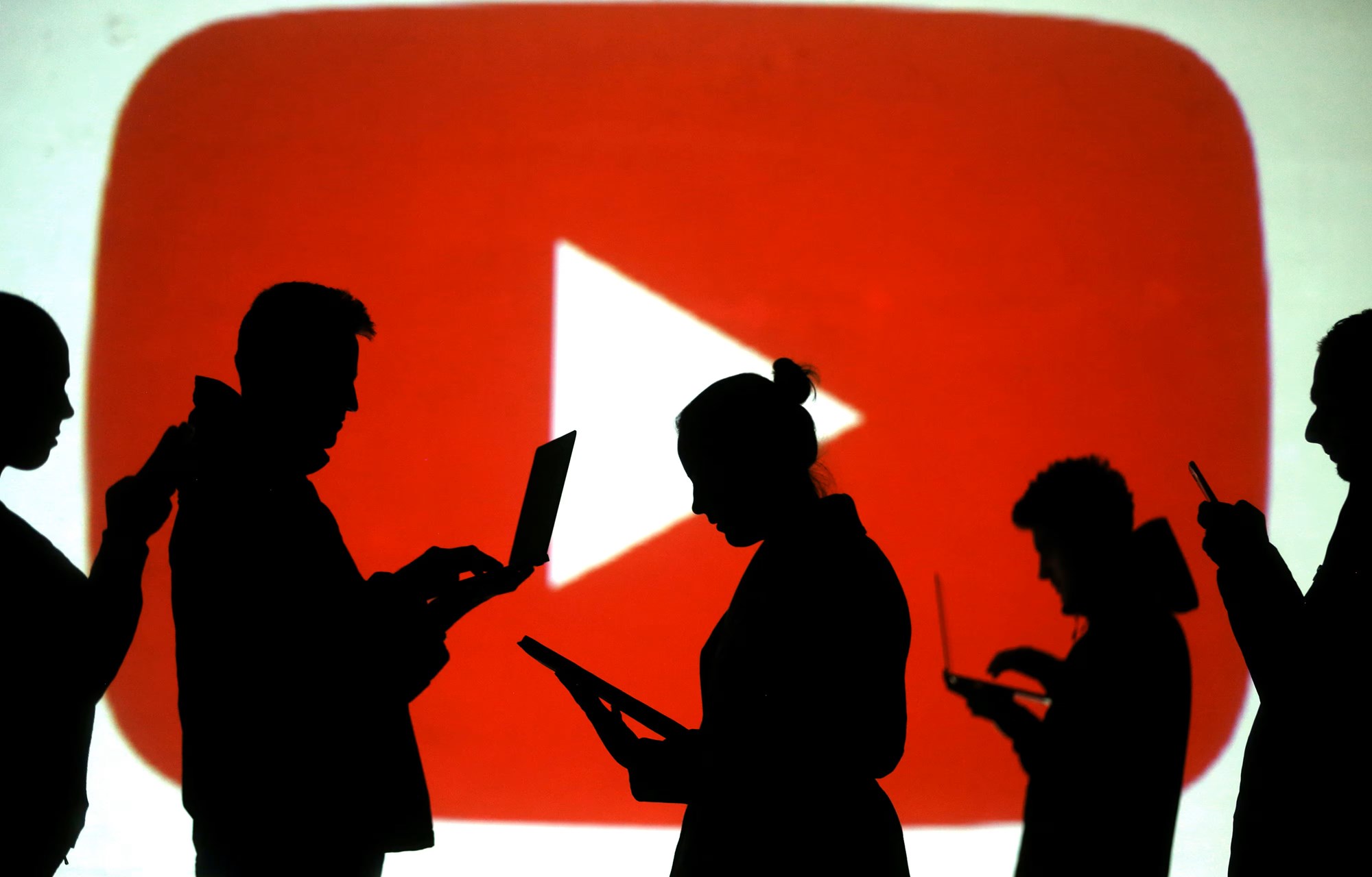 Google, YouTube videolarını gizlice yapay zeka için kullanıyor