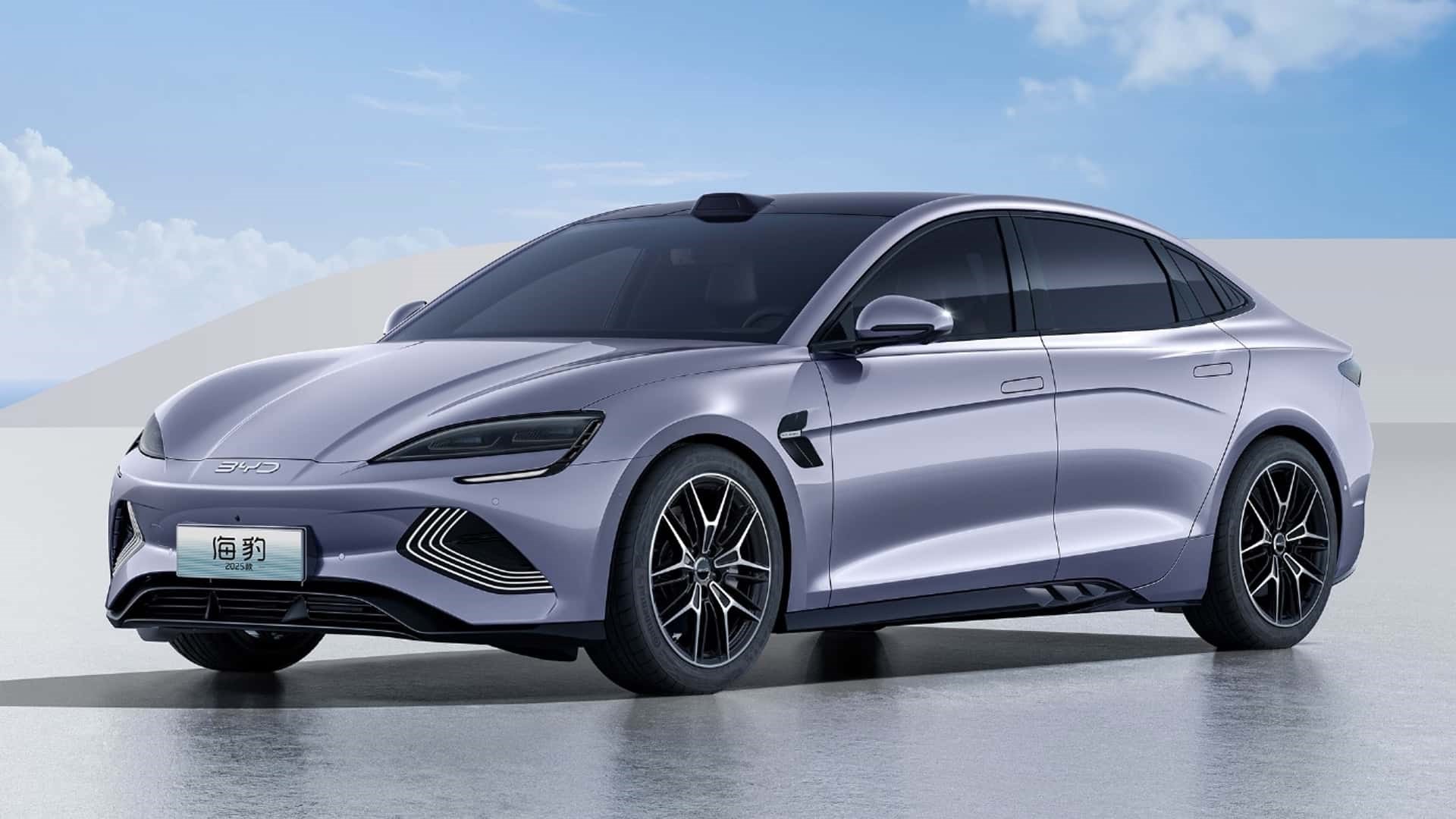 BYD'nin katı hal bataryalı Seal modeli 1900 km menzil sunacak!