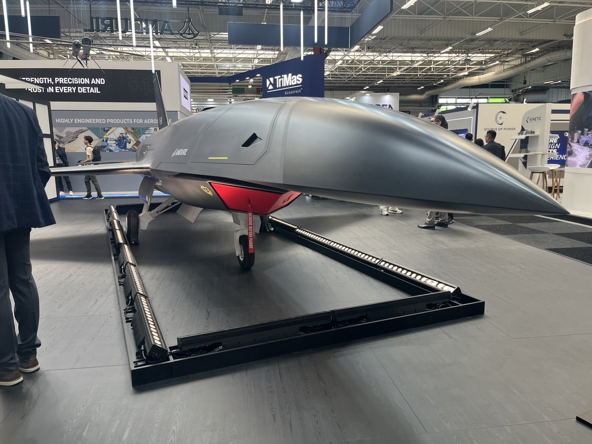 F-47 savaş uçağının yanında uçacak İHA’lar tanıtıldı