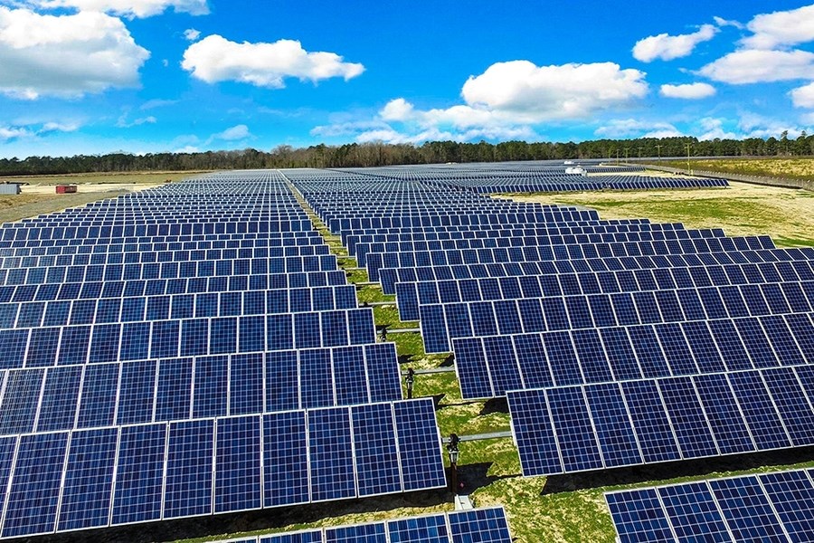 Çin'in güneş enerjisi kapasitesi 1 TW'ı aştı