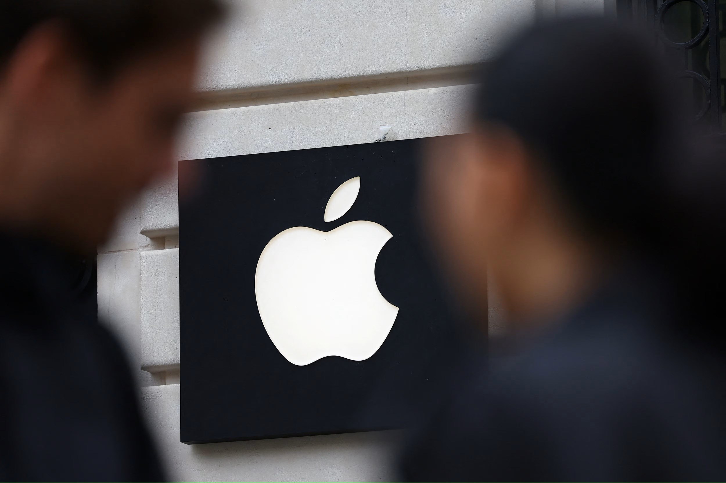 Meta, Apple’ın yapay zeka yöneticisini kaptı: Rekabet kızışıyor